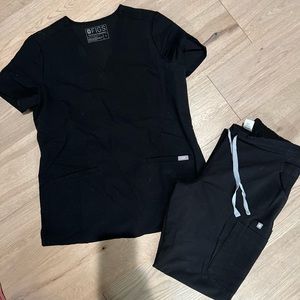 Women’s Figs Scrub Set